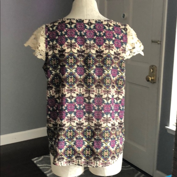 Xhilaration Graphic Print Top - Picture 3 of 5